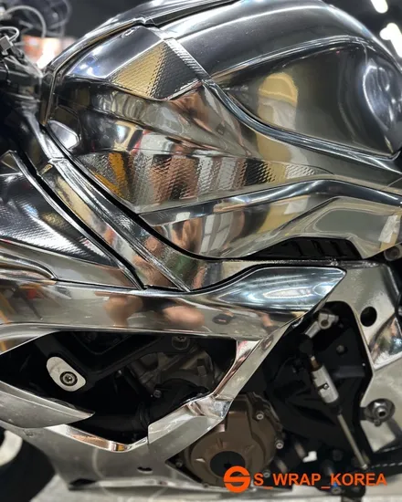 바이크랩핑 - BMW S1000rr - 크롬 랩핑 에스랩필름 시공 / 영통구 원천동