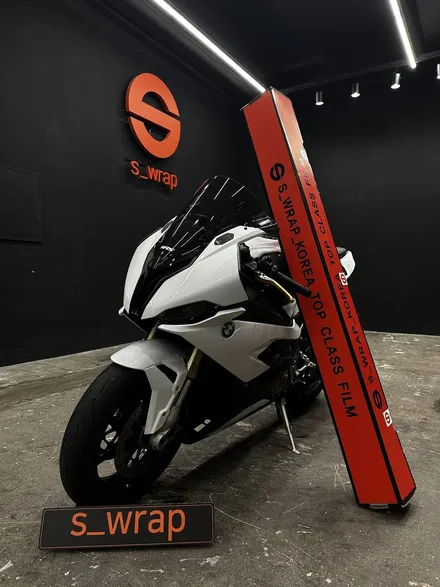 수원랩핑 - BMW S1000rr - 에스랩 탑클래스 필름 전체랩핑 / 영통구 원천동