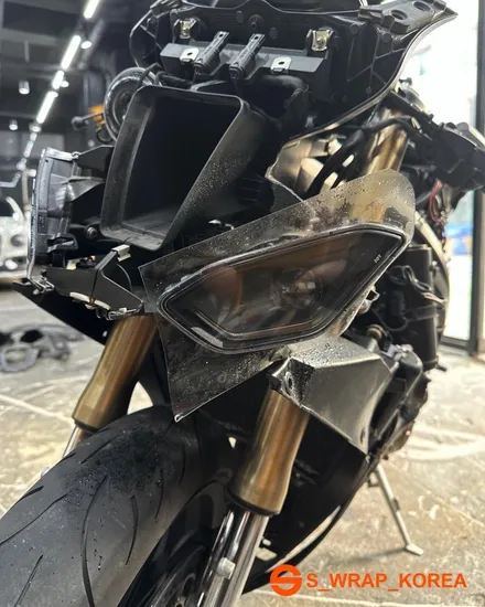 바이크랩핑 - BMW S1000rr - 크롬 랩핑 에스랩필름 시공 / 영통구 원천동