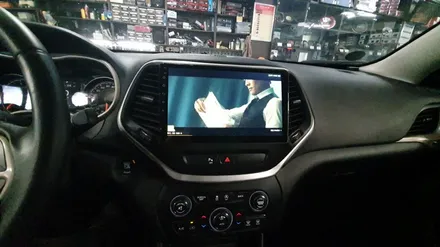 지프 체로키 안드로이드 올인원 네비게이션 설치