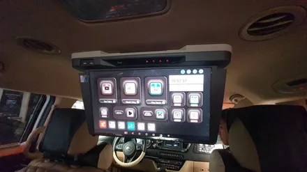 인천 더뉴카니발 안드로이드 천정모니터 보조모니터 XM U184 설치