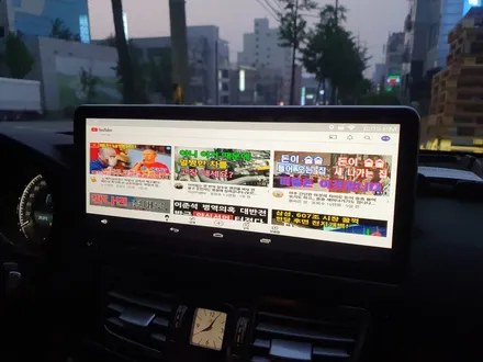 벤츠E클래스 안드로이드 네비게이션 매립