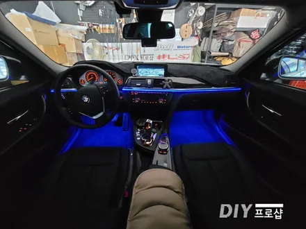 BMW 320D 3시리즈 엠비언트 라이트 무드등 풋등 시공 대구 다이프로샵 경북 경남 부산 울산 / 대구 남산동