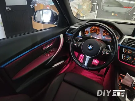 BMW 320D 엠비언트 라이트 무드등 풋등 시공 대구 다이프로샵 대전 경북 경남 부산 울산 / 대구 남산동