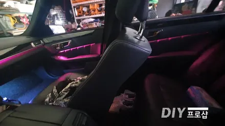 벤츠 E클래스 W212 E300 엠비언트 라이트 무드등 광량업그레이드  RGB 풋등 시공 대구 다이프로샵 KC인증( 대구 부산 포천 광주 남양주 용인 거제) / 대구 남산동