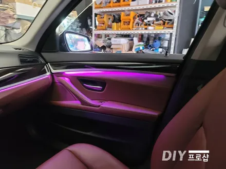 BMW F10 520D 실내튜닝의꽃! 엠비언트 라이트 무드등 시공 대구 다이프로샵 경북 경남 대전 부산 울산 / 대구 남산동