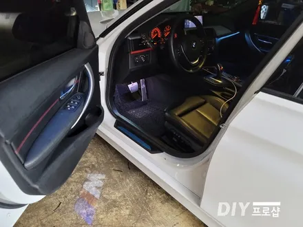 BMW F30 320D DMX엠비언트 라이트 무드등 풋등 시공 대구 다이프로샵 대전 경북 경남 부산 울산 / 대구 남산동