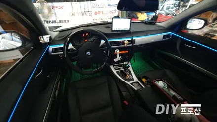BMW E90 320D 3시리즈 스마트 엠비언트 라이트 무드등 RGB풋등 시공 대구 다이프로샵 / 대구 남산동