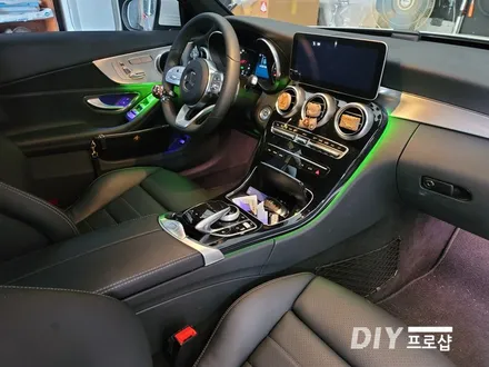 벤츠 W205 C클래스 DMX엠비언트 라이트 무드등 시공 비노출엠비언트 DMX대구대리점 다이프로샵 부산 울산 대전 경북 경남 / 대구 남산동