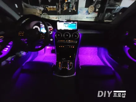 벤츠 C클래스 W205 순정 엠비언트 라이트 무드등 시공 대구 다이프로샵 경북 경남 부산 울산 / 대구 남산동