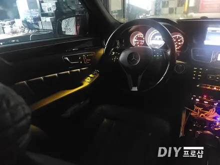 벤츠 W212 E클래스 순정 연동 엠비언트 라이트 무드등 광량 업그레이드 대구 다이프로샵 경북 경남 부산 울산 대전 / 대구 남산동