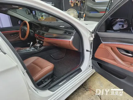 BMW F10 520D DMX엠비언트 라이트 무드등 풋등 시공 대구 다이프로샵 경남 부산 울산 대전 경북 / 대구 남산동