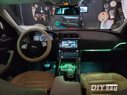재규어 F-PACE DMX엠비언트 라이트 무드등 풋등 시공 대구 다이프로샵 대전 경북 경남 부산 울산 / 대구 남산동