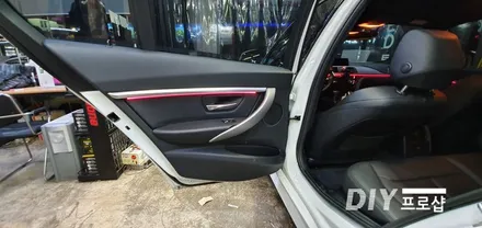 BMW 320D F30 모델 페이스리프트 엠비언트 라이트 시공(대구LED튜닝 대구LED수리)대구 엠비언트 / 대구 남산동