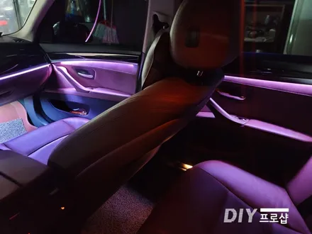 BMW F10 520D 엠비언트 라이트 무드등 풋등 시공 대구 다이프로샵 경북 경남 부산 울산 대전 / 대구 남산동