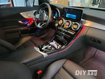 벤츠 W205 C클래스 DMX엠비언트 라이트 무드등 시공 비노출엠비언트 DMX대구대리점 다이프로샵 부산 울산 대전 경북 경남 / 대구 남산동