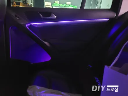 폭스바겐 뉴티구안 DMX엠비언트 라이트 무드등 풋등 시공 대구 다이프로샵 경남 부산 울산 대전 경북 / 대구 남산동