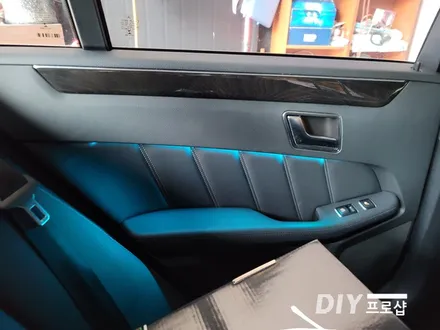 벤츠W212 실내 튜닝의 꽃! 엠비언트 라이트 무드등 시공 대구 다이프로샵 울산 대전 경북 경남 부산 / 대구 남산동