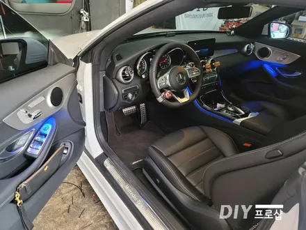 벤츠 W205 C클래스 DMX엠비언트 라이트 무드등 시공 비노출엠비언트 DMX대구대리점 다이프로샵 부산 울산 대전 경북 경남 / 대구 남산동