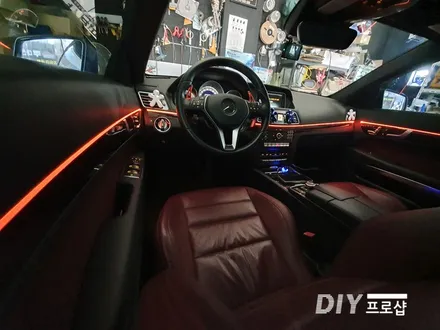벤츠 W212 E클래스 카브리올레 엠비언트 라이트무드등 시공 대구 다이프로샵 / 대구 남산동