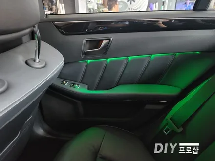 벤츠 E클래스 W 212 비노출 엠비언트 라이트 무드등 풋등 시공 대구 다이프로샵 경남 부산 울산 대전 / 대구 남산동