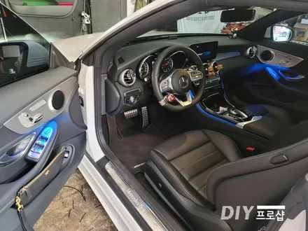 벤츠 W205 C클래스 DMX엠비언트 라이트 무드등 시공 비노출엠비언트 DMX대구대리점 다이프로샵 부산 울산 대전 경북 경남 / 대구 남산동