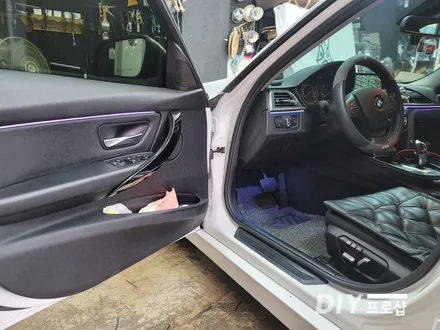 BMW F30 320D 인핏 엠비언트 라이트 무드등 풋등 시공 대구 다이프로샵 부산 욹산 대전 경북 경남 / 대구 남산동