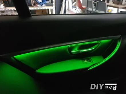 BMW F30 320D DMX엠비언트 라이트 무드등 풋등 시공 대구 다이프로샵 겅북 경남 부산 울산 대전 / 대구 남산동