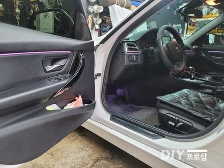 BMW F30 320D 인핏 엠비언트 라이트 무드등 풋등 시공 대구 다이프로샵 부산 욹산 대전 경북 경남 / 대구 남산동