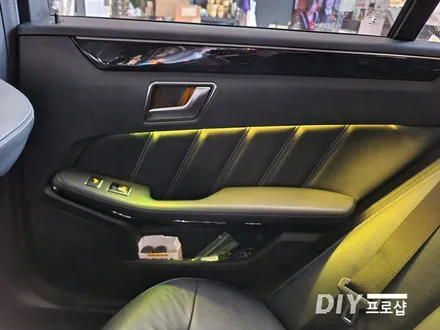 벤츠 W212 E300 엠비언트 라이트 무드등 풋등 시공 대구 다이프로샵 울산 부산 대전 경북 경남 / 대구 남산동