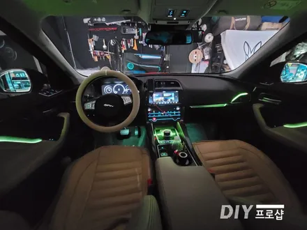 재규어 F-PACE DMX엠비언트 라이트 무드등 풋등 시공 대구 다이프로샵 대전 경북 경남 부산 울산 / 대구 남산동