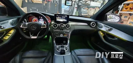 대구 벤츠 C63 AMG 순정 엠비언트 무드등 업그레이드 엠비언트라이트 시공 / 대구 남산동