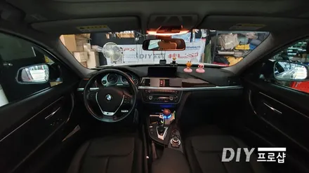 BMW 320D F30 스마트 엠비언트 라이트 무드등 RGB풋등 시공 대구 다이프로샵 / 대구 남산동