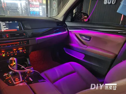 BMW F10 520D 엠비언트 라이트 무드등 풋등 시공 대구 다이프로샵 / 대구 남산동