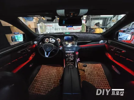 벤츠 W212 E300 실내 튜닝의 꽃! 엠비언트 라이트 무드등 시공 대구 다이프로샵 울산 부산 경남 경북 / 대구 남산동