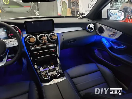 벤츠 W205 C클래스 DMX엠비언트 라이트 무드등 시공 비노출엠비언트 DMX대구대리점 다이프로샵 부산 울산 대전 경북 경남 / 대구 남산동
