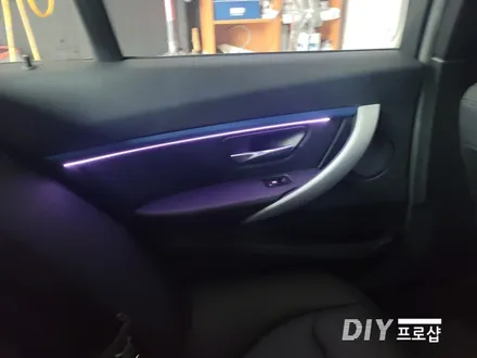 BMW F30 320D 엠비언트 라이트 무드등 풋등 시공 대구 다이프로샵 대전 경북 경남 부산 울산 / 대구 남산동