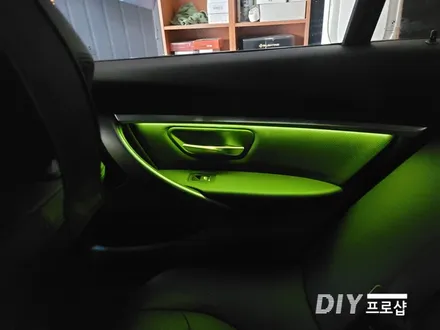 BMW F30 320D DMX엠비언트 라이트 무드등 풋등 시공 대구 다이프로샵 겅북 경남 부산 울산 대전 / 대구 남산동