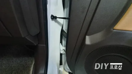 대구 엠비언트 무드등 라이트 렉서스 ES300H 순정 시공 ( 광주 부산 거제 용인 안산 ) / 대구 남산동