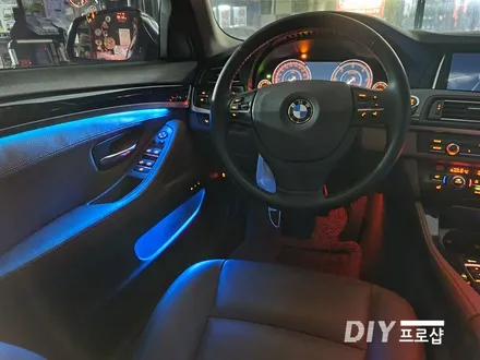BMW F10 520D 엠비언트 라이트 무드등 풋등 시공 대구 다이프로샵 / 대구 남산동