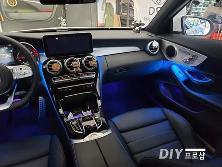 벤츠 W205 C클래스 DMX엠비언트 라이트 무드등 시공 비노출엠비언트 DMX대구대리점 다이프로샵 부산 울산 대전 경북 경남 / 대구 남산동