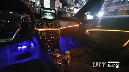 벤츠 CLA클래스 45 AMG 스마트 엠비언트 라이트 무드등 RGB 풋등 시공 대구 다이프로샵 (KC인증) / 대구 남산동