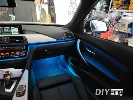 BMW 320D 엠비언트 라이트 무드등 풋등 시공 대구 다이프로샵 대전 경북 경남 부산 울산 / 대구 남산동