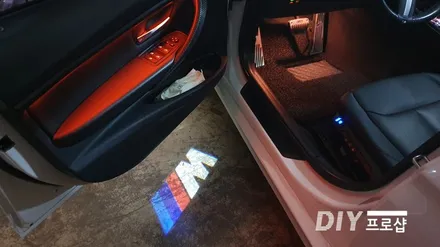 BMW 320D 모델 도어로고램프 고스트램프 도어스팟 장착 대구 다이프로샵 / 대구 남산동