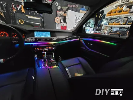 BMW F10 520D 레인보우 엠비언트 라이트 무드등 실내튜닝 실내조명등 / 대구 남산동