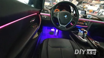 BMW 320D F30 스마트 엠비언트 라이트 무드등 RGB풋등 시공 대구 다이프로샵 / 대구 남산동