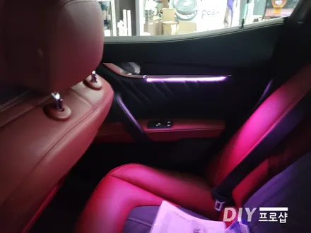 마세라티 기블리 실내튜닝의 끝!!엠비언트 라이트 무드등 전문 시공점 다이프로샵 부산 울산 대전 경북 경남 / 대구 남산동