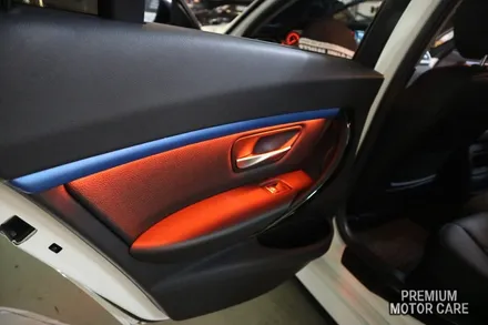BMW F30전용 가변엠비언트+블루몰딩 부산 수입차 드레스업 튜닝 모터케어 / 부산 사상구