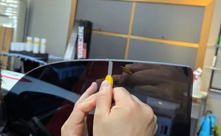수입차썬팅 대구썬팅 벤츠 CLS400D 글라루스 에디션R 최고급 열차단필름 & 아이나비 QXD1플러스 블랙박스 그리고 케어셀 보조배터리 장착!