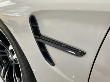 광주랩핑 / BMW-M4 전체랩핑 시공 / 광주전체랩핑 / 광주서구랩핑 / 광주부분랩핑 / 광주데칼 / 광주크롬죽이기 / 광주 서구 치평동